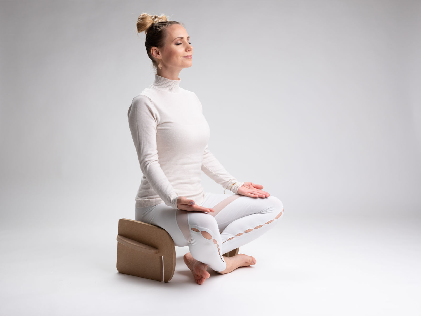 Zen Bench for Lotus pose 3